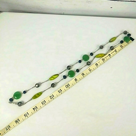 Green Aventurine & Shell Necklace - Picture 7 of 11